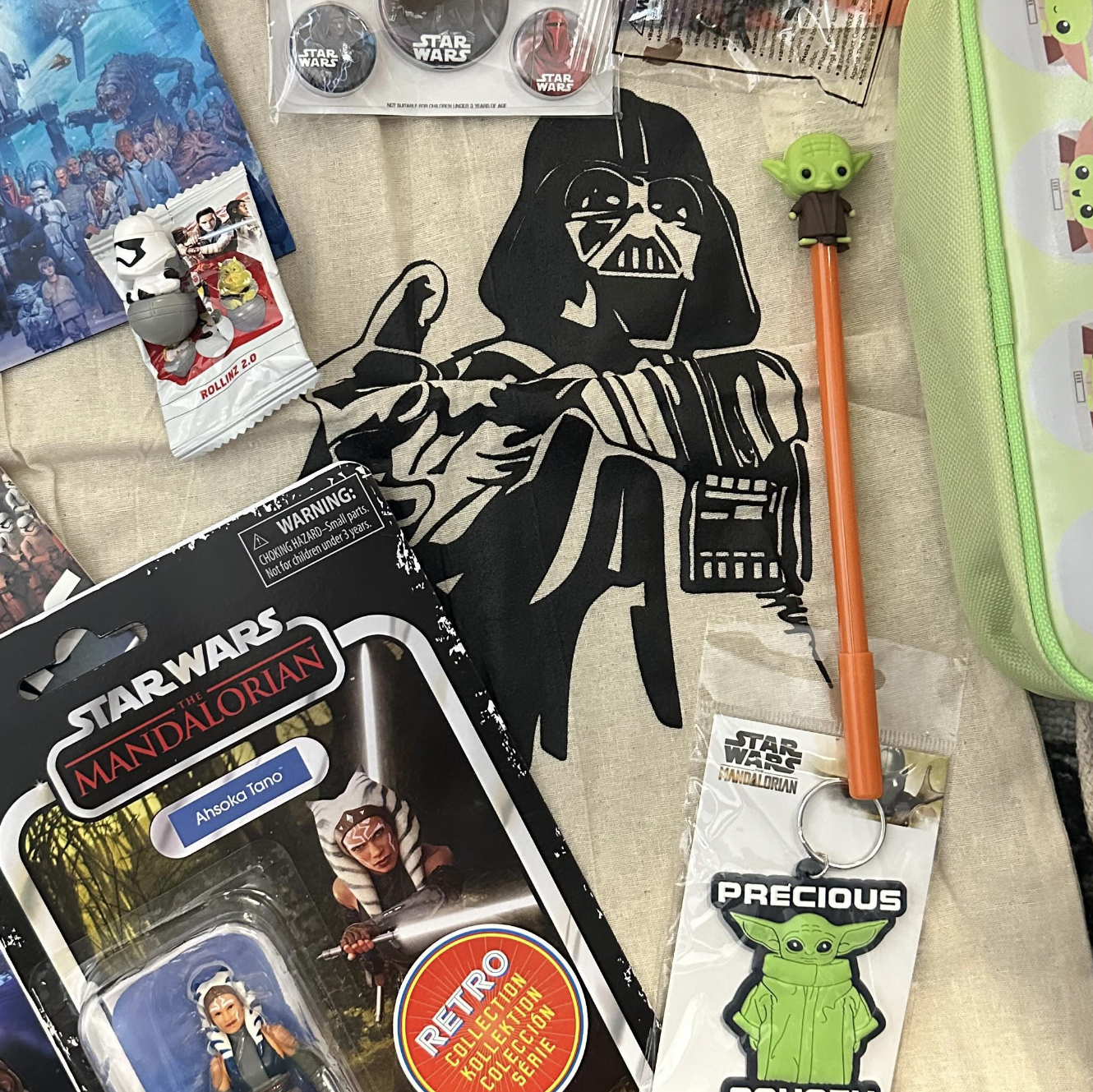 Star Wars Gift Box | Figures, Artwork, Accessories & More!