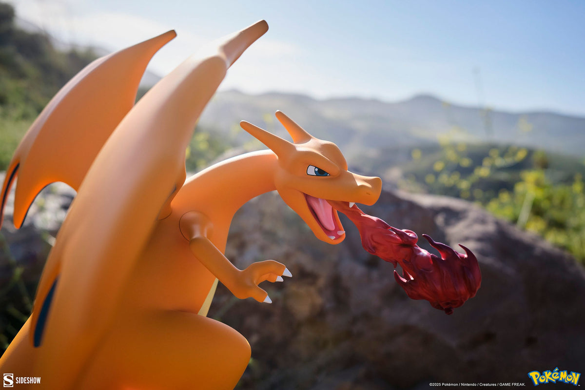Pokemon Charizard Statue (47 cm)