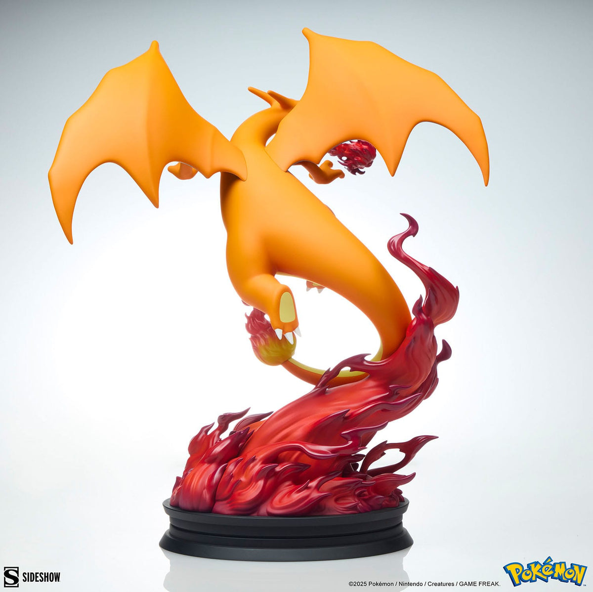 Pokemon Charizard Statue (47 cm)